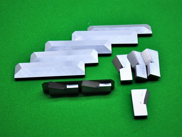 钨钢压点刀和压点刀衬刀